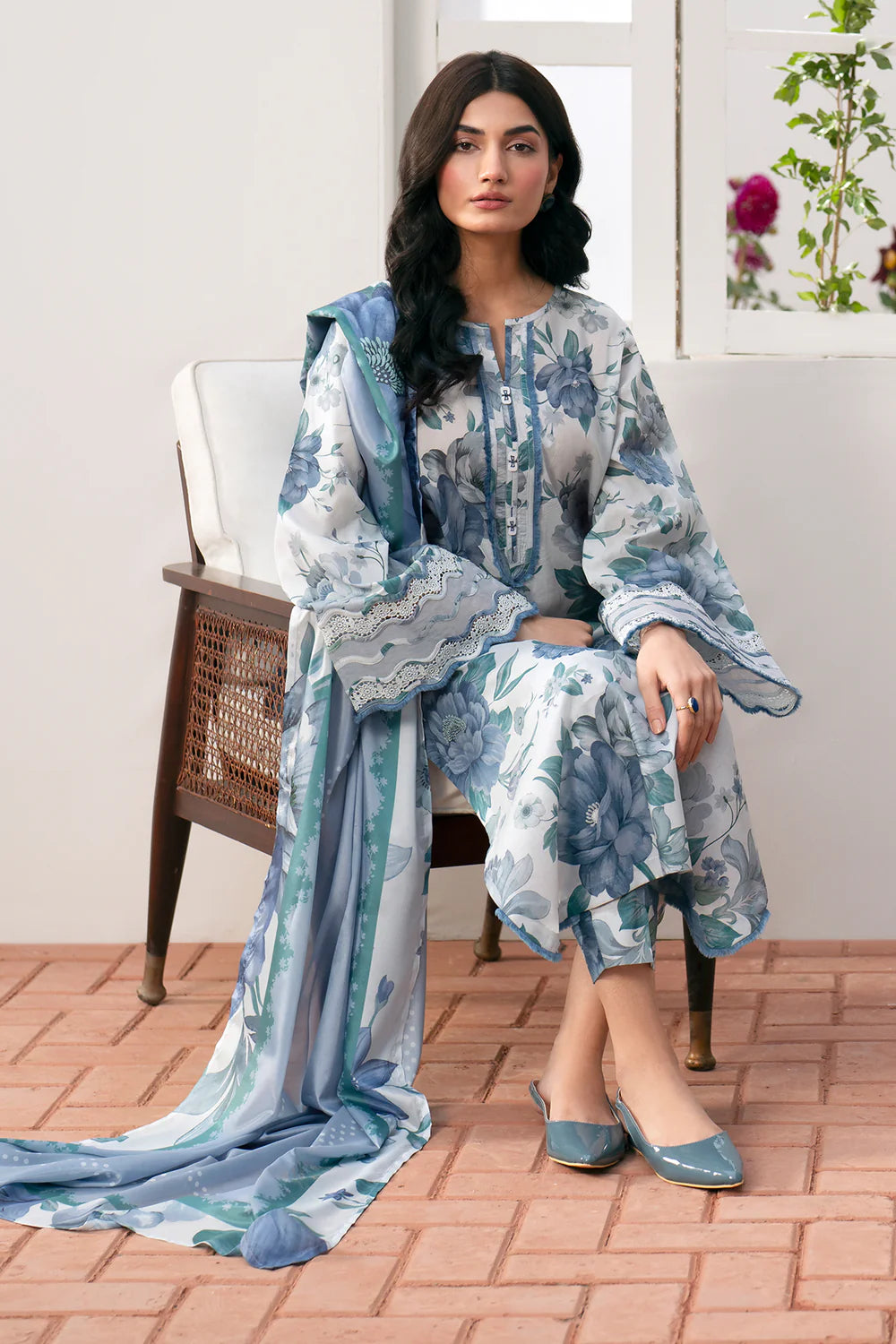 BAROQUE - 3 PIECE PRINTED KARANDI SUIT SV-1043