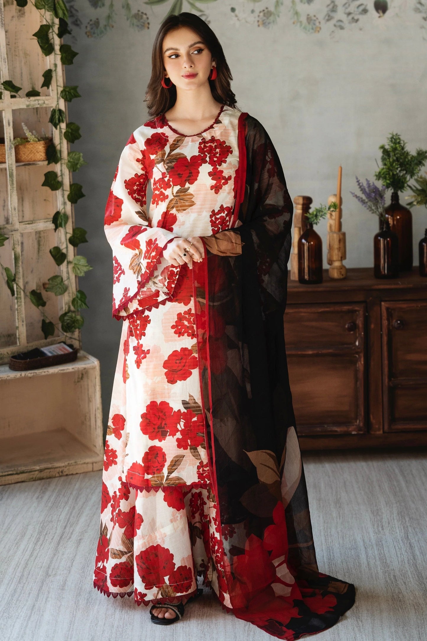 CHARIZMA - 3 PIECE PRINTED KARANDI SUIT SV-1044